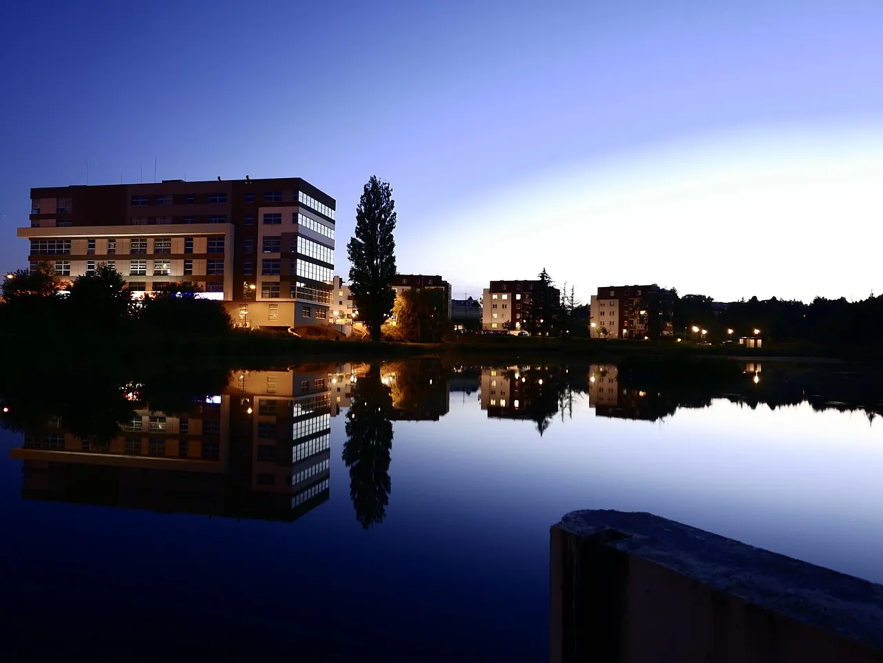 Do I Need a Surveyor When Buying Property in Parramatta?